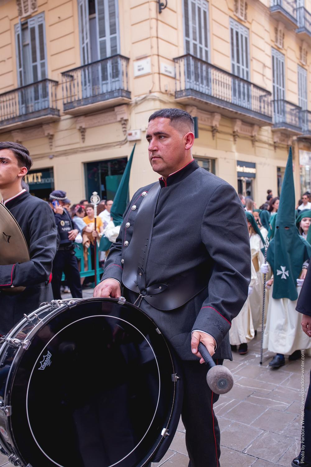Semana Santa 2025, Domingo de Ramos, Lágrimas y Favores