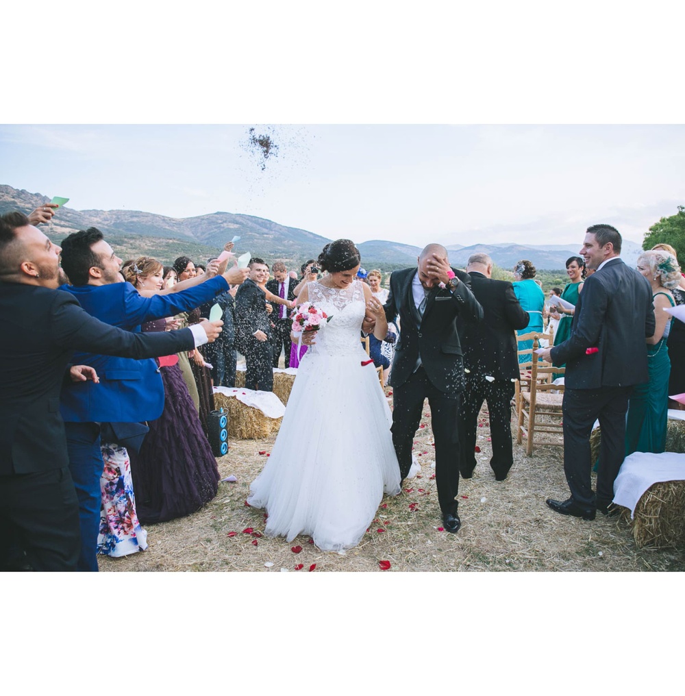 Boda de Laura y Toni (Pinilla del Valle, El Corralon Del Embalse, Madrid, septiembre 2016)