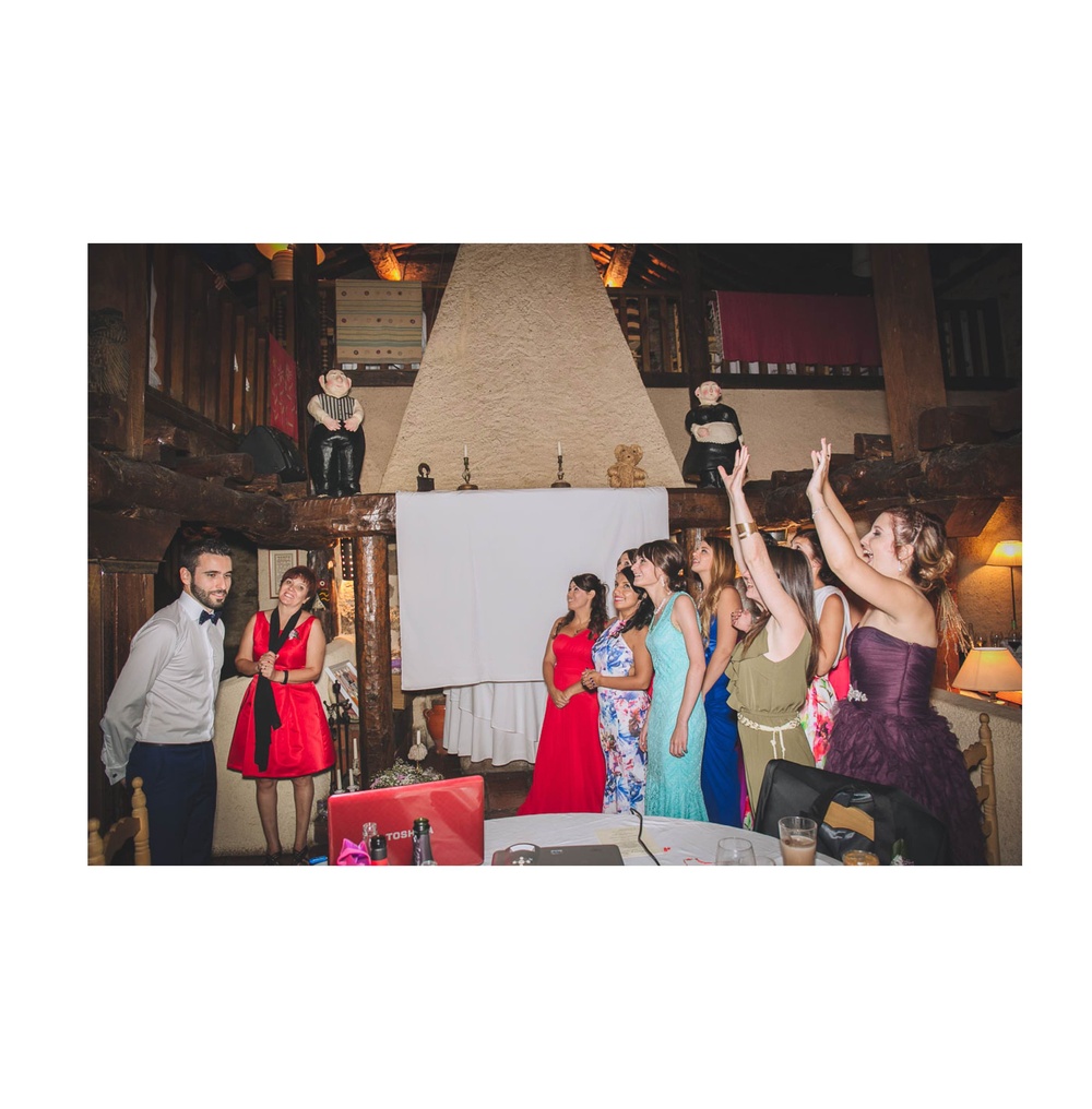 Boda de Laura y Toni (Pinilla del Valle, El Corralon Del Embalse, Madrid, septiembre 2016)