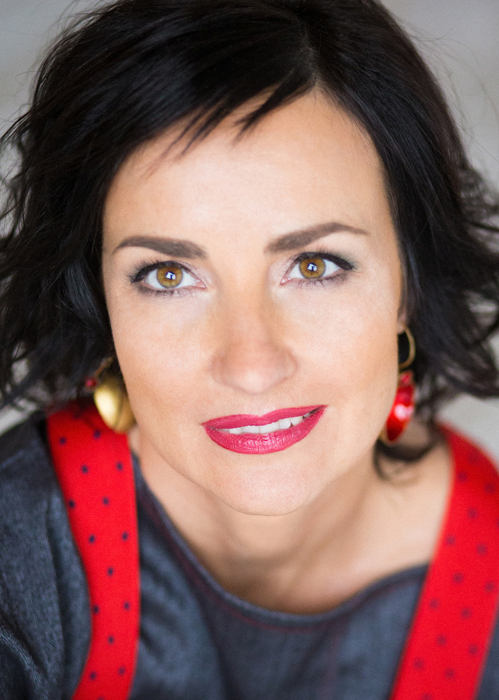Лена Рузова. Шляпки, серьги, подтяжки, страсть и жизнь-жизнь-жизнь!)