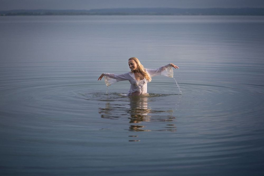 Настя и вода