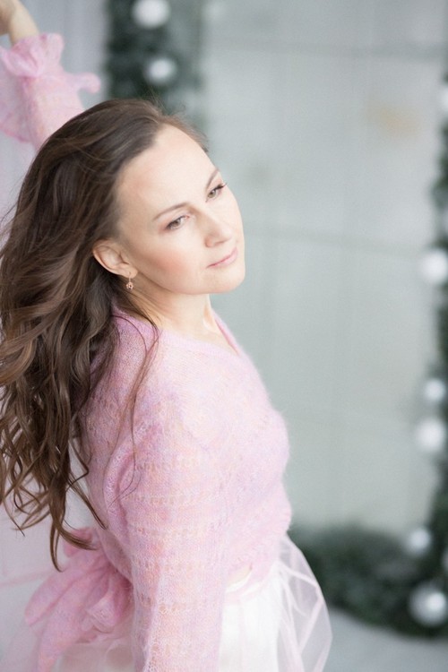 Мед, тубероза и Гала.