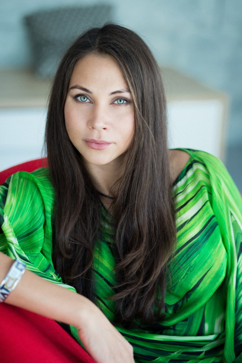 Елена Анциферова, липовый цвет, окошко, ноги и волшебные бутылочки