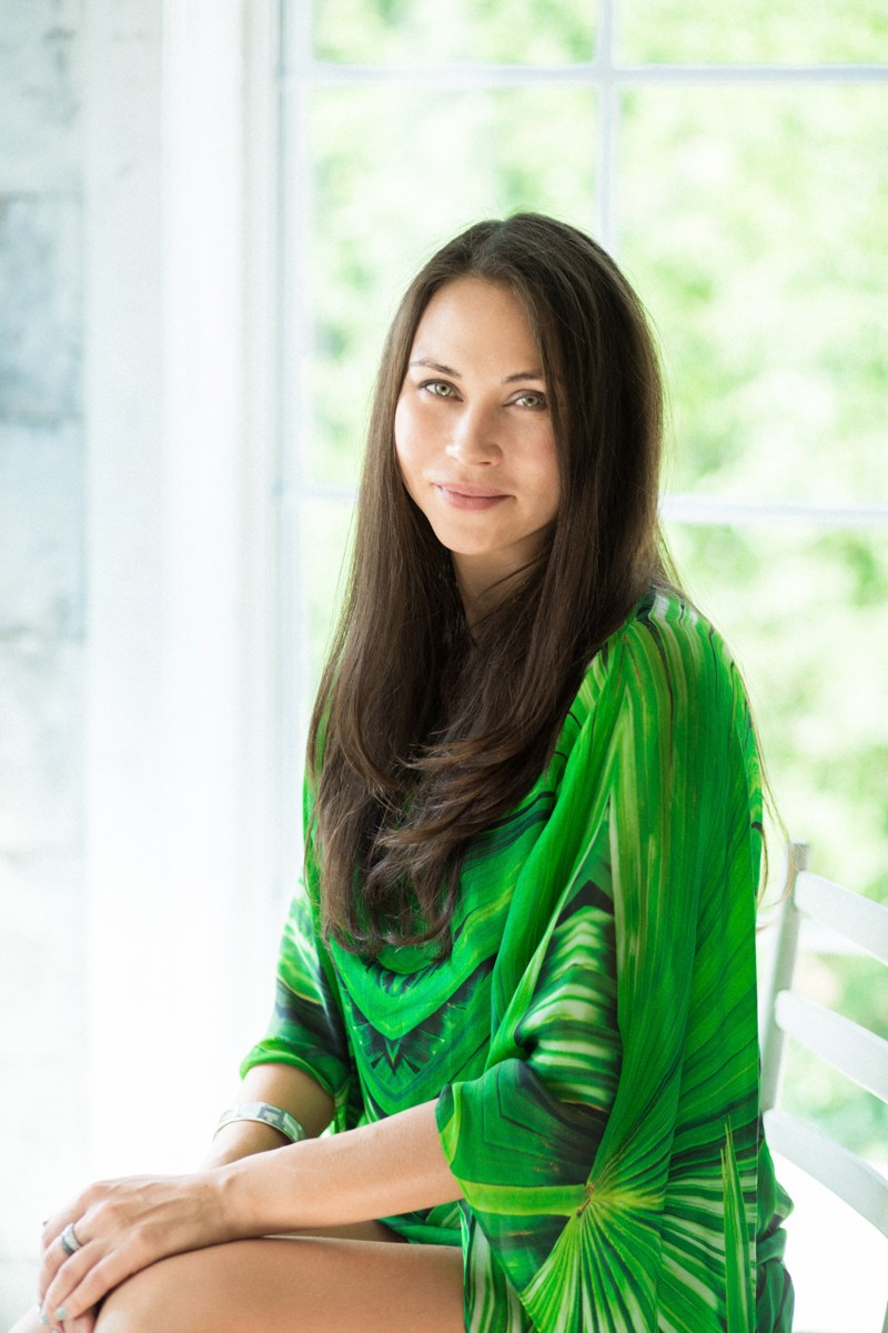 Елена Анциферова, липовый цвет, окошко, ноги и волшебные бутылочки