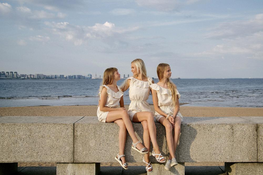 Natasha, Nika, Lera & Alice