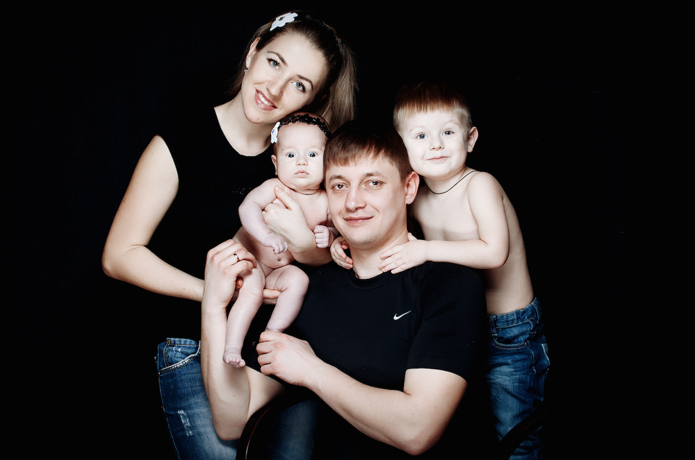 ФОТОГРАФИИ НА ЧЁРНОМ ФОНЕ