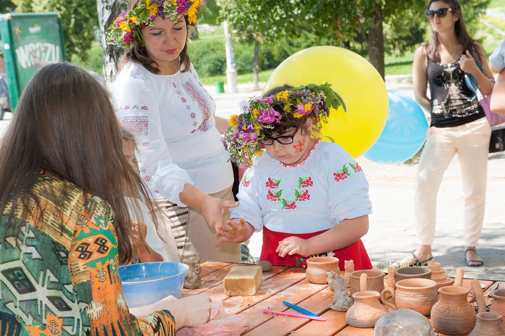 Праздник днём 