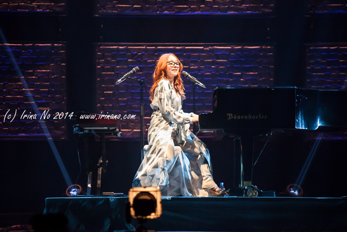 Concert Photos - Tori Amos, Toronto, Massey Hall 8/08/2014