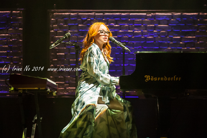 Concert Photos - Tori Amos, Toronto, Massey Hall 8/08/2014