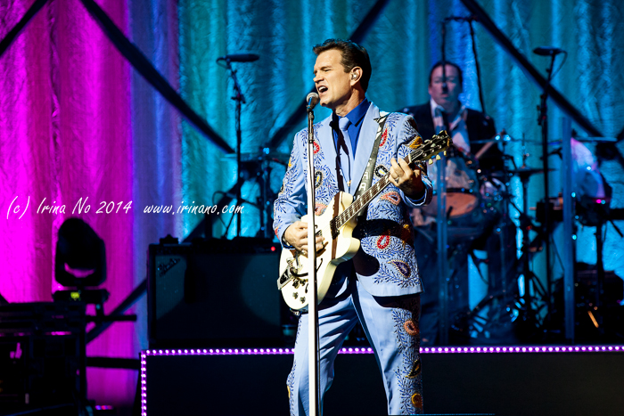 Concert Photos - Chris Isaak
