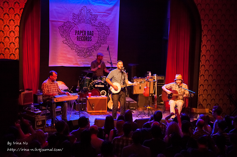 Concert Photos - Elliott Brood