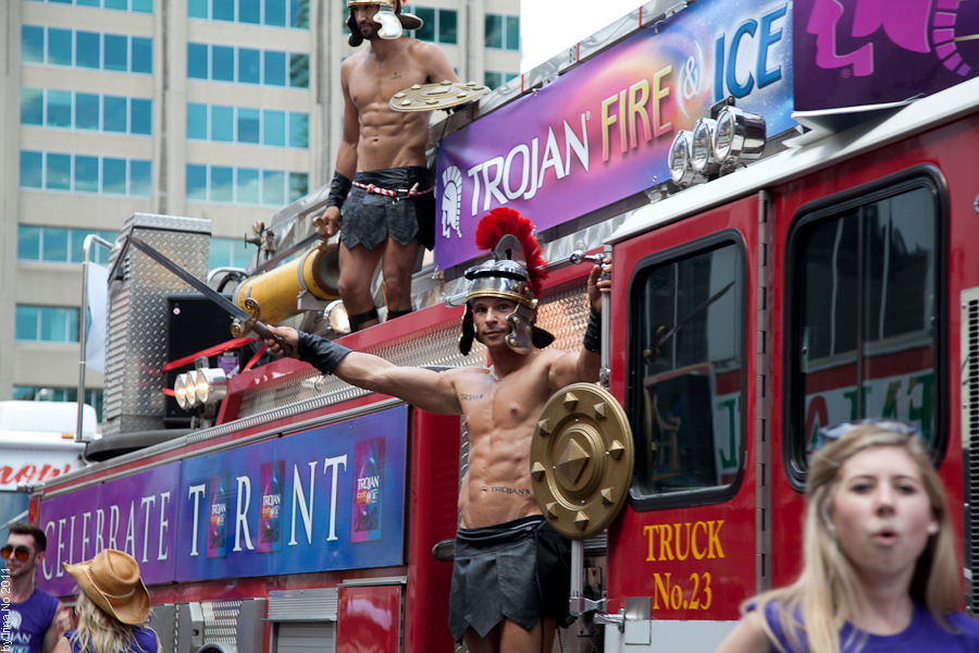 Reportage - Toronto Pride Parade 2011
