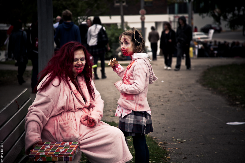 Reportage - Toronto Zombie Walk 2011