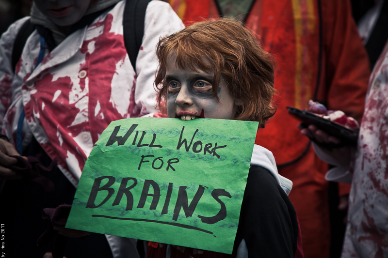 Reportage - Toronto Zombie Walk 2011