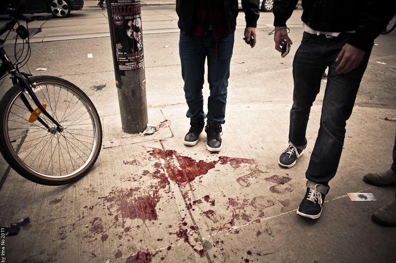 Reportage - Toronto Zombie Walk 2011