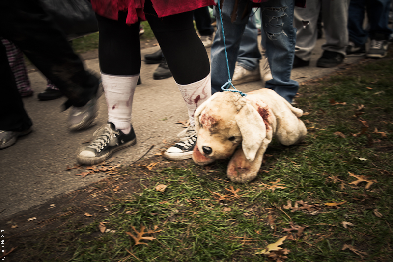 Reportage - Toronto Zombie Walk 2011