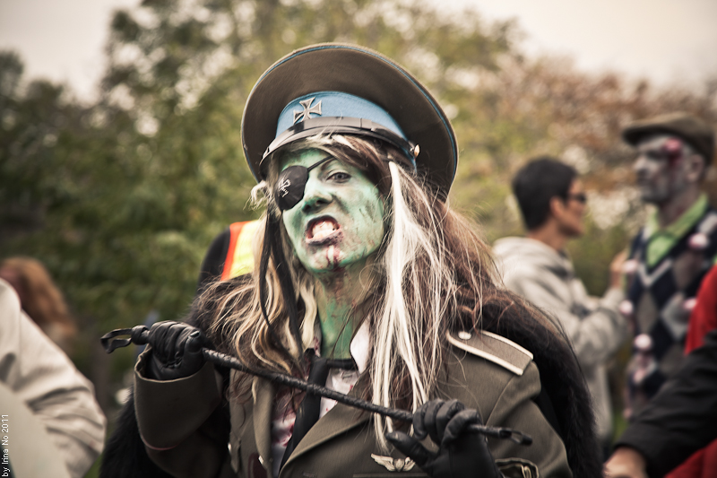 Reportage - Toronto Zombie Walk 2011
