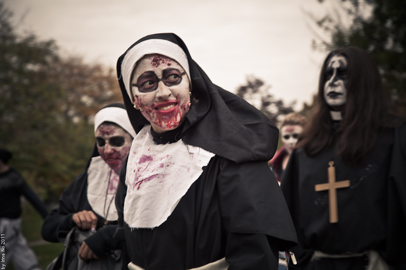 Reportage - Toronto Zombie Walk 2011