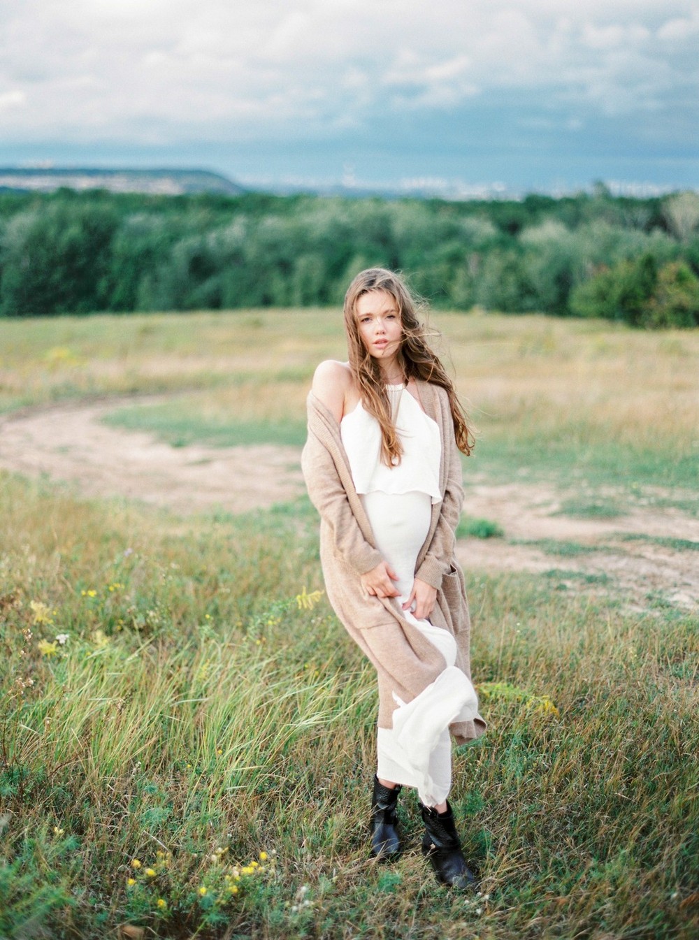Pregnancy photoshoot with Masha Tim