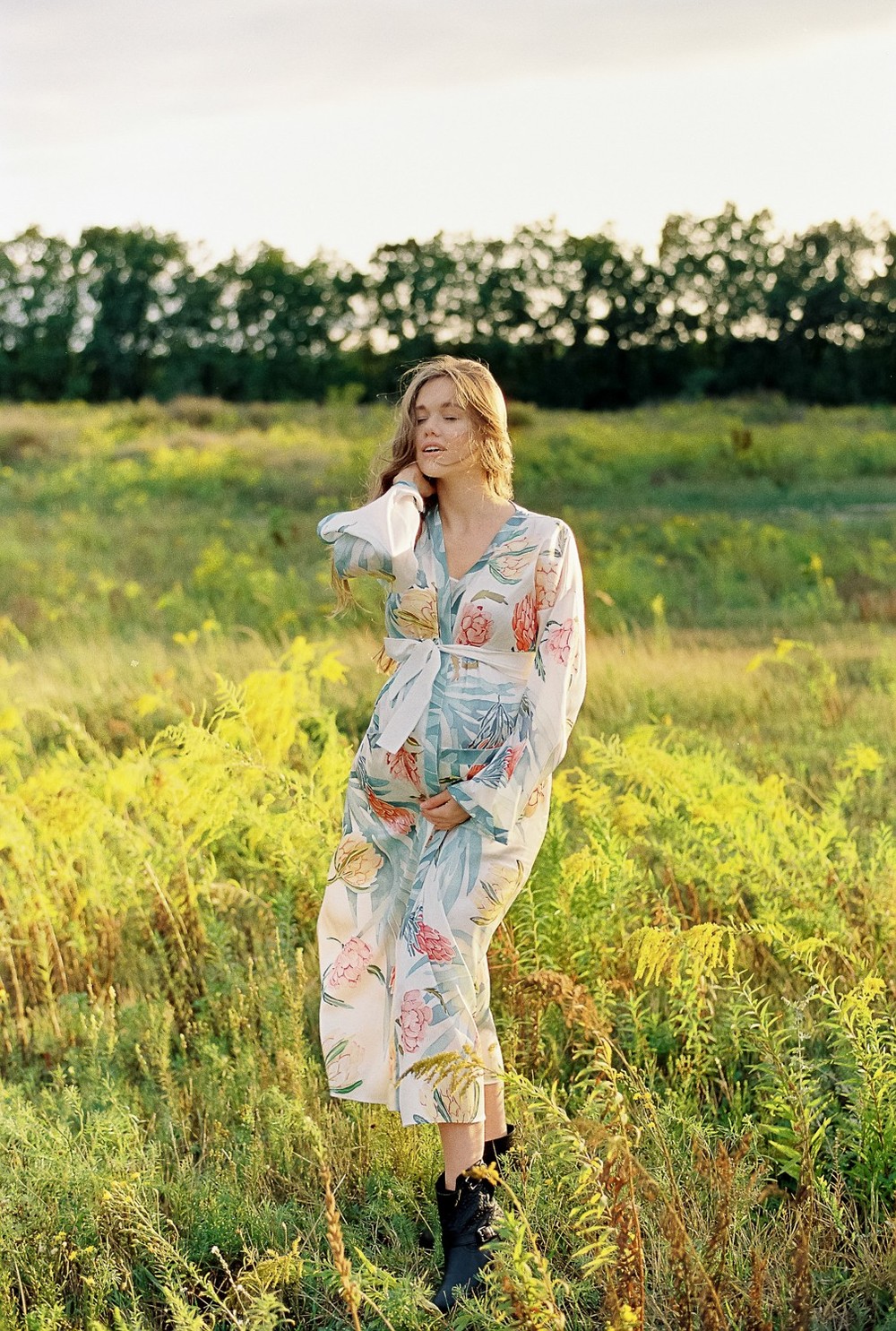 Pregnancy photoshoot with Masha Tim