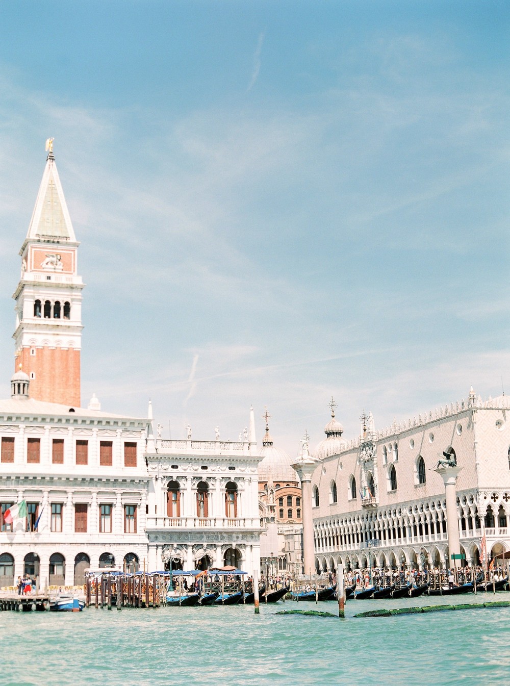 Venice maternity session with Anastasiya