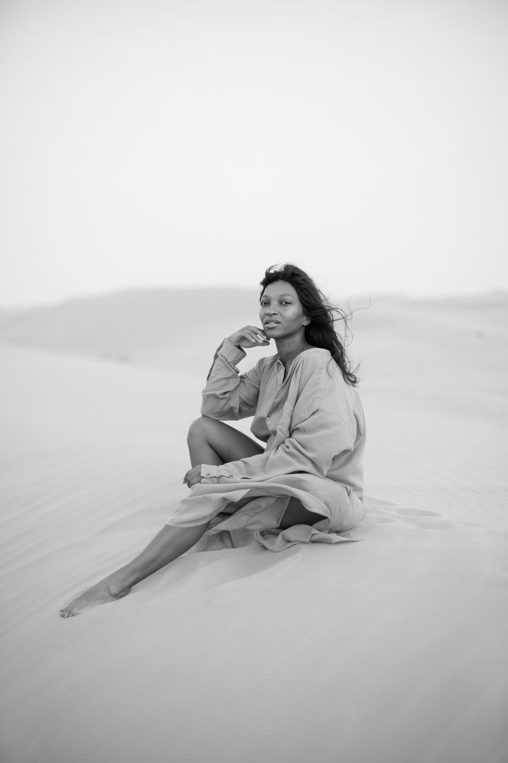 Mirabella. Dubai desert photoshoot