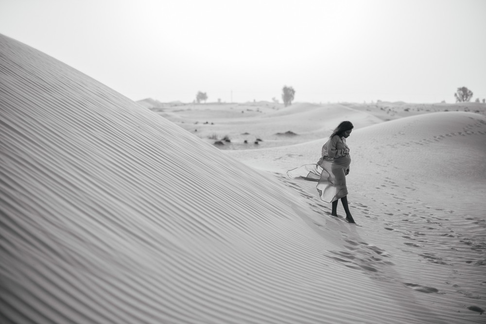 Mirabella. Dubai desert photoshoot