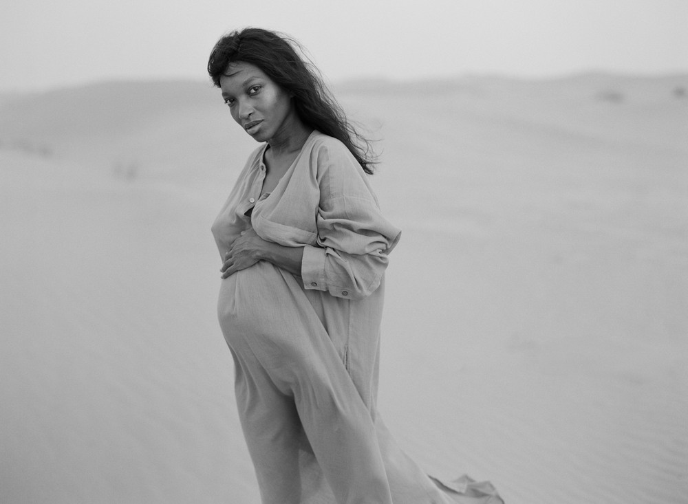 Mirabella. Dubai desert photoshoot