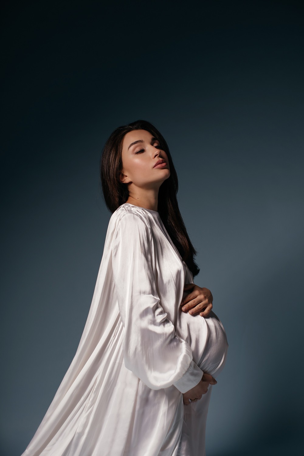 Christina. Fashion pregnancy