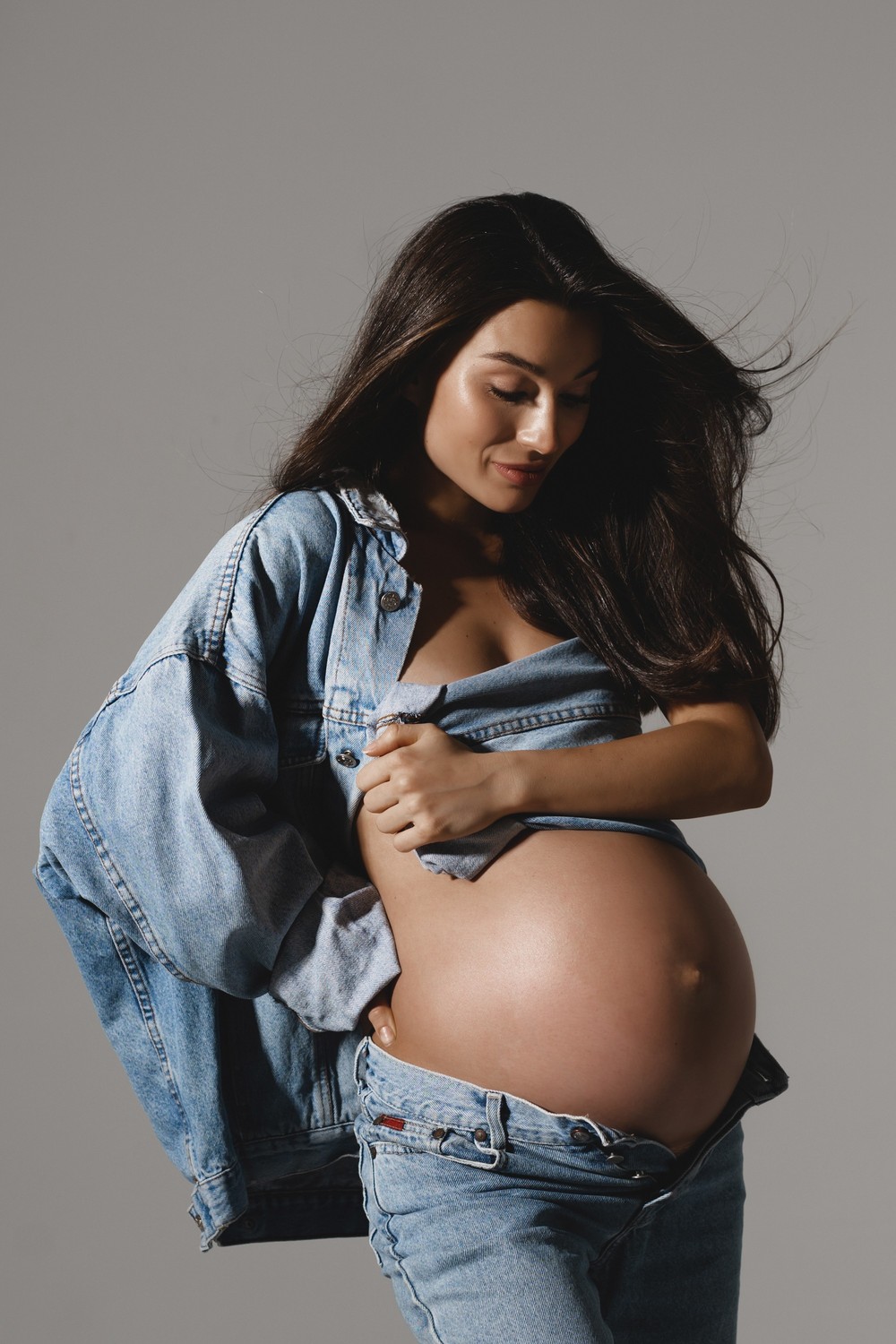Christina. Fashion pregnancy