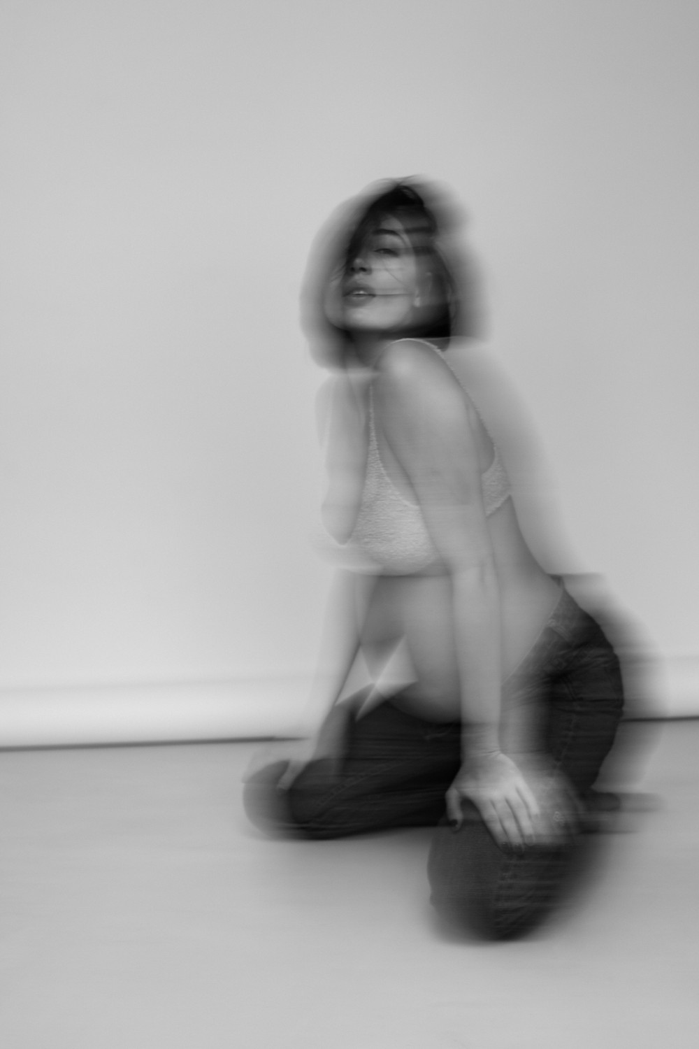 Inna. Studio fashion pregnancy