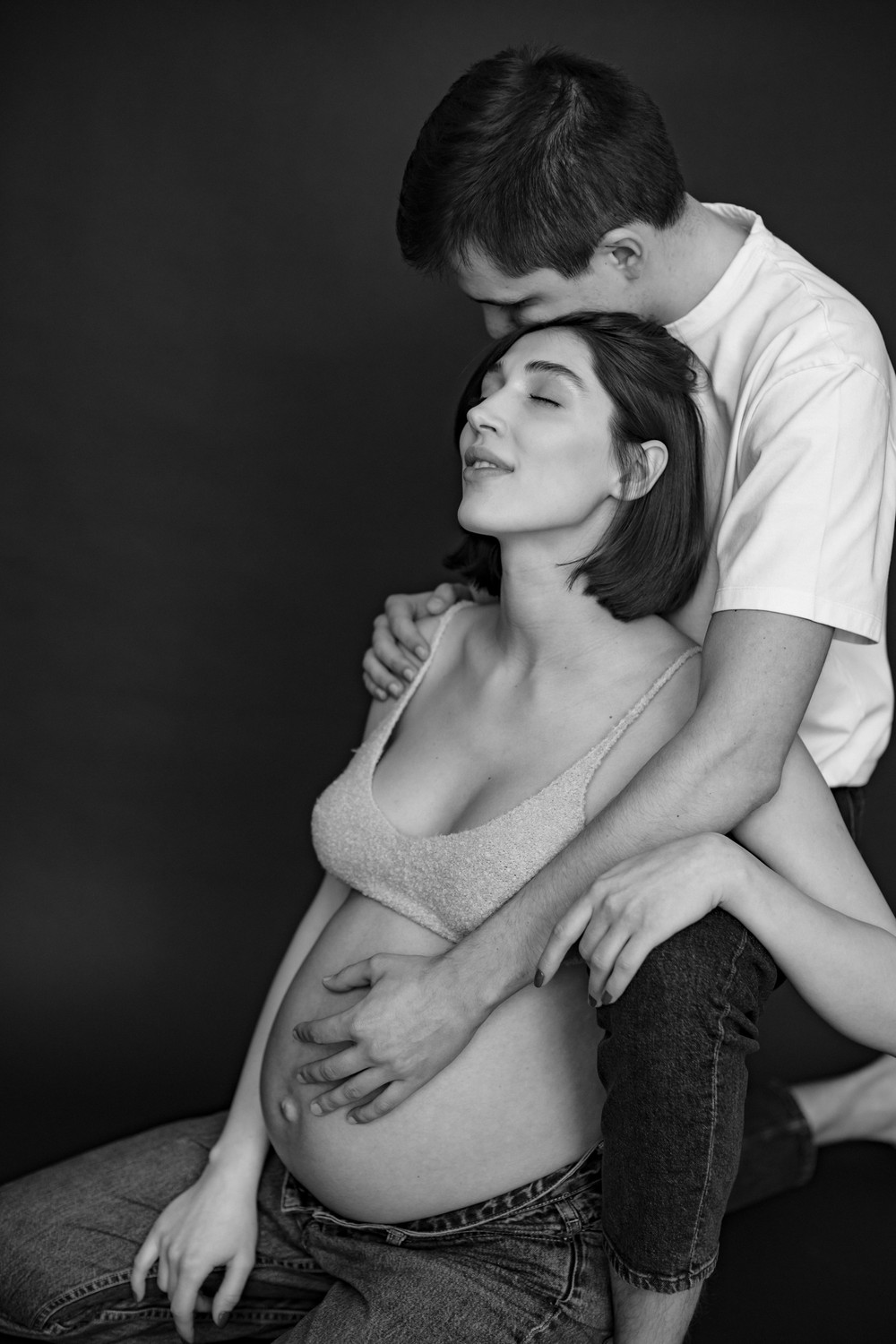 Inna. Studio fashion pregnancy