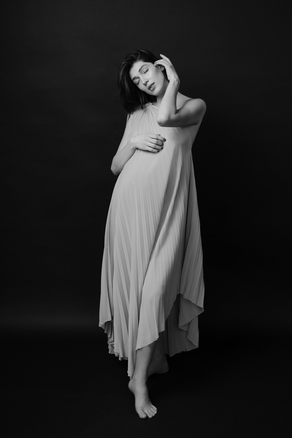 Inna. Studio fashion pregnancy