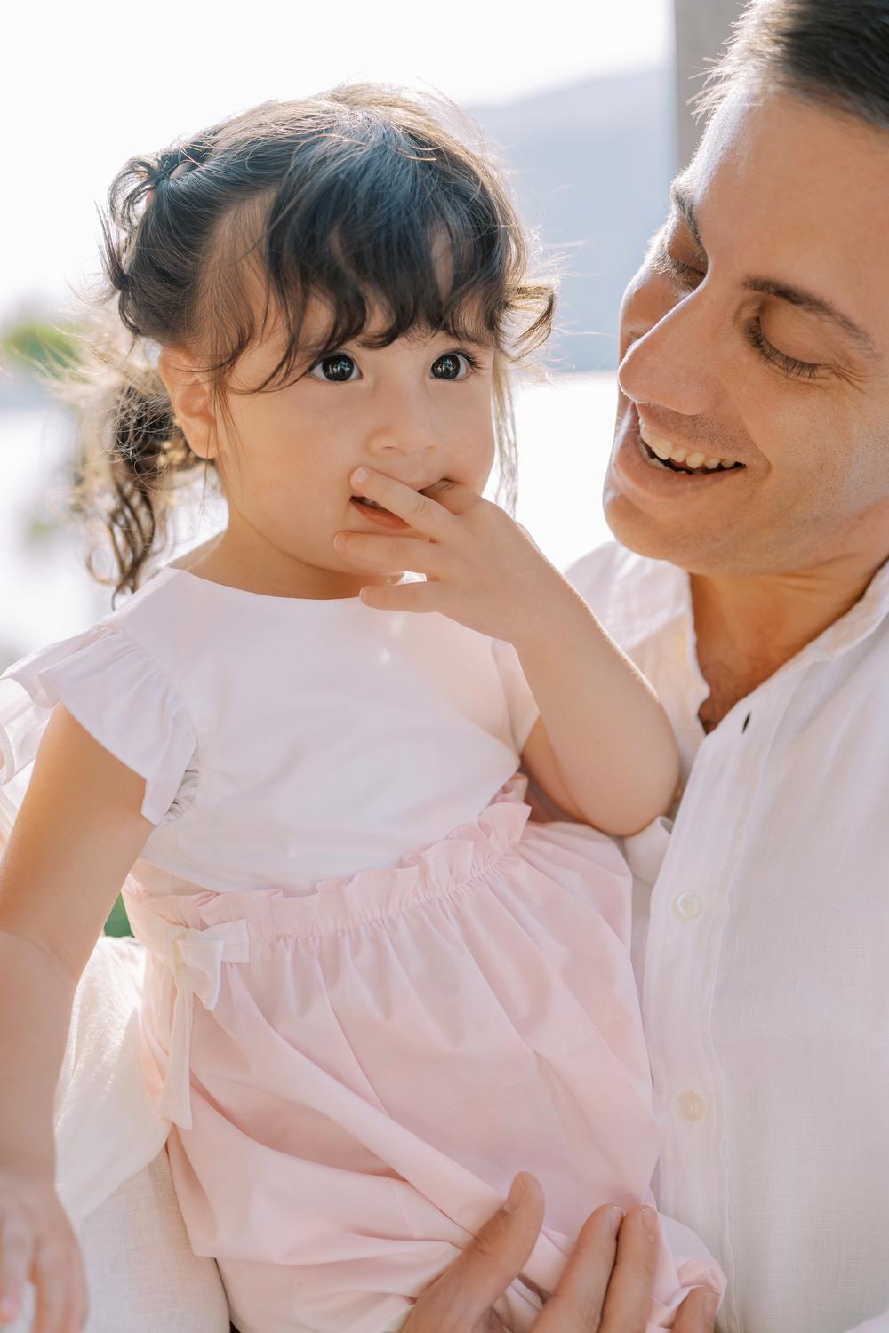 Pregnancy and Family photoshoot on Lake Como