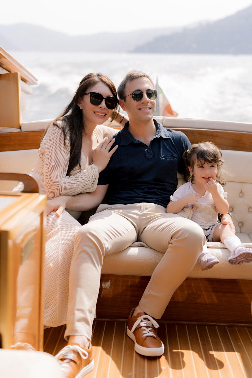 Pregnancy and Family photoshoot on Lake Como