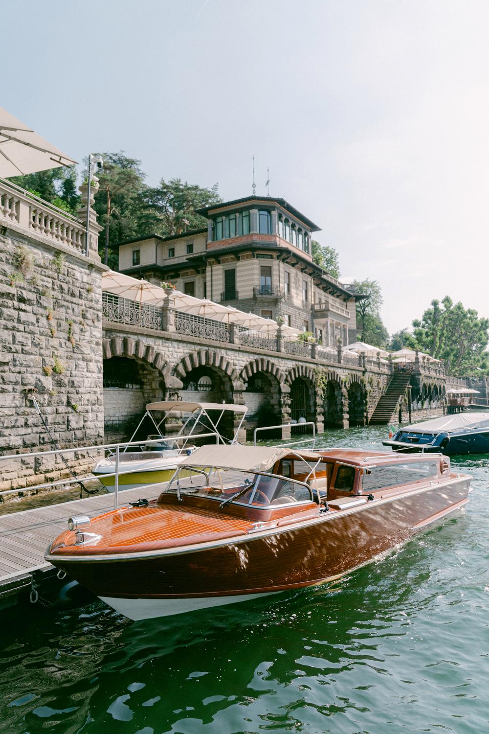 Pregnancy and Family photoshoot on Lake Como