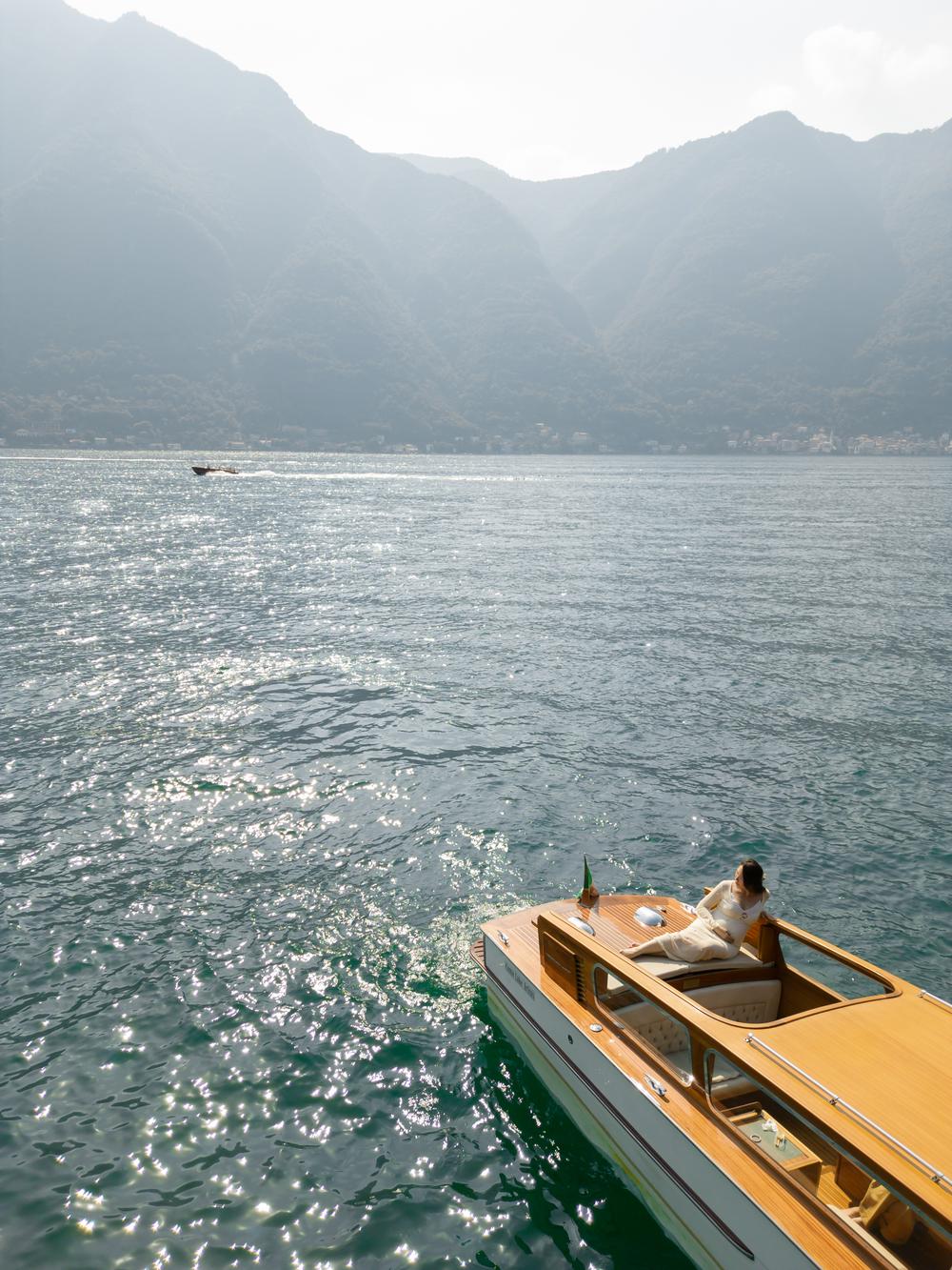Pregnancy and Family photoshoot on Lake Como