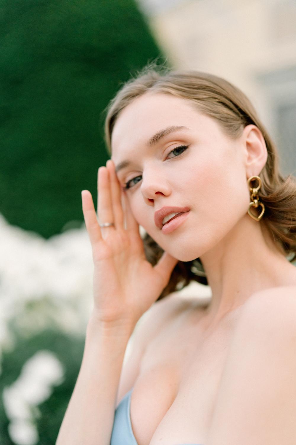 Lake Como portrait session. Mariia