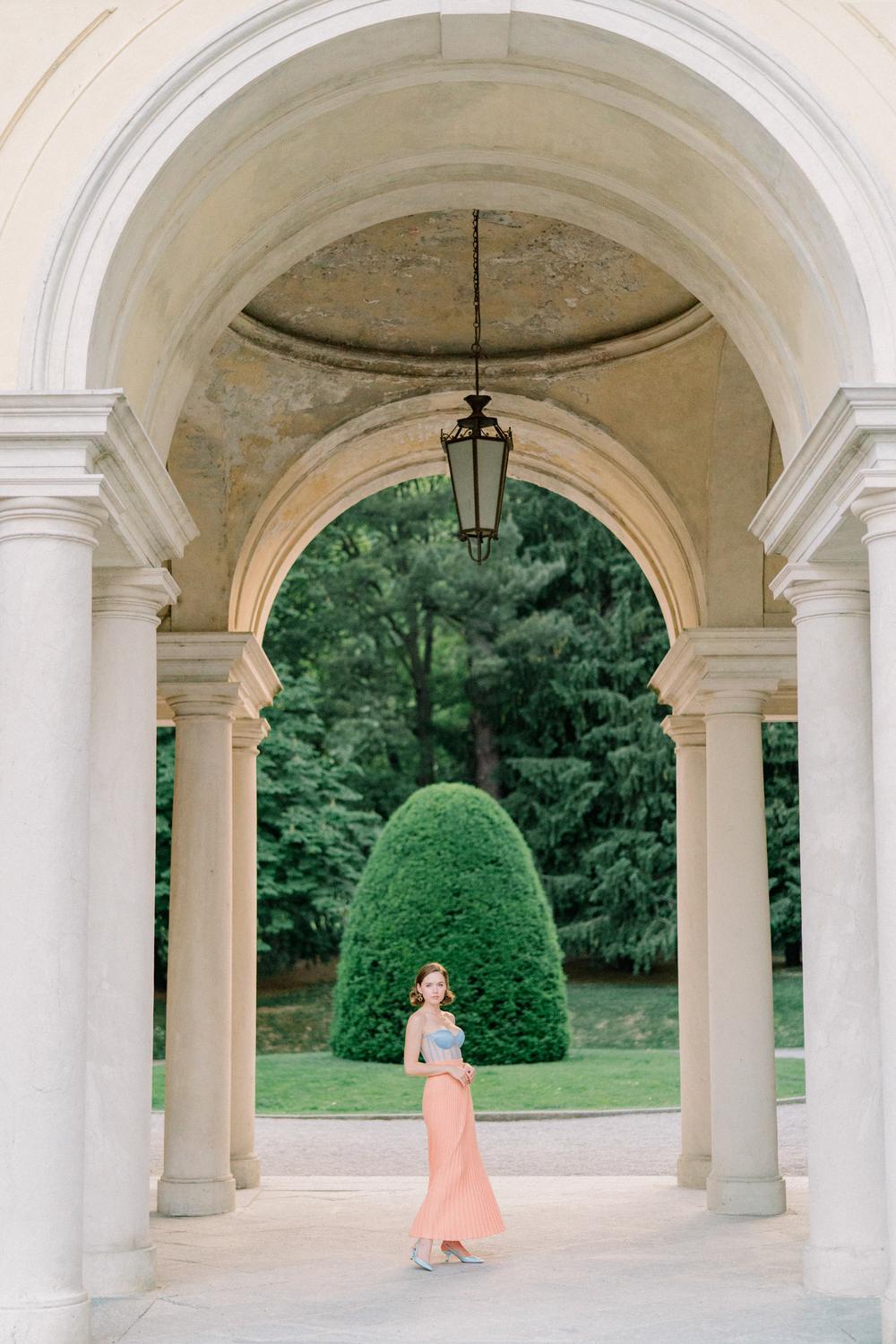 Lake Como portrait session. Mariia
