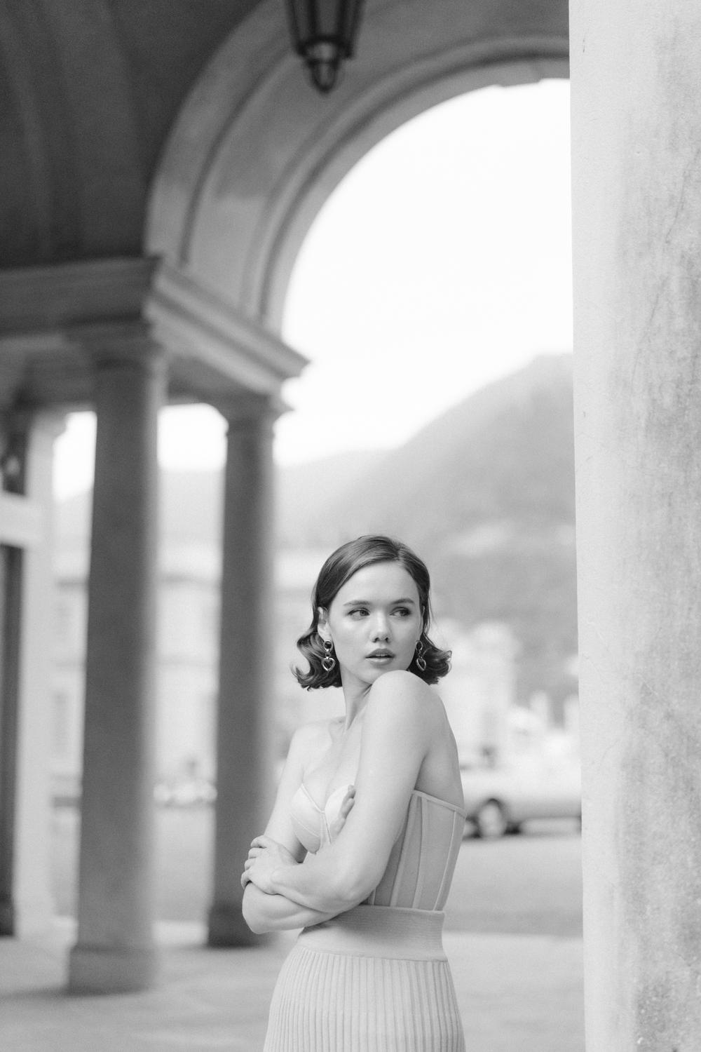 Lake Como portrait session. Mariia