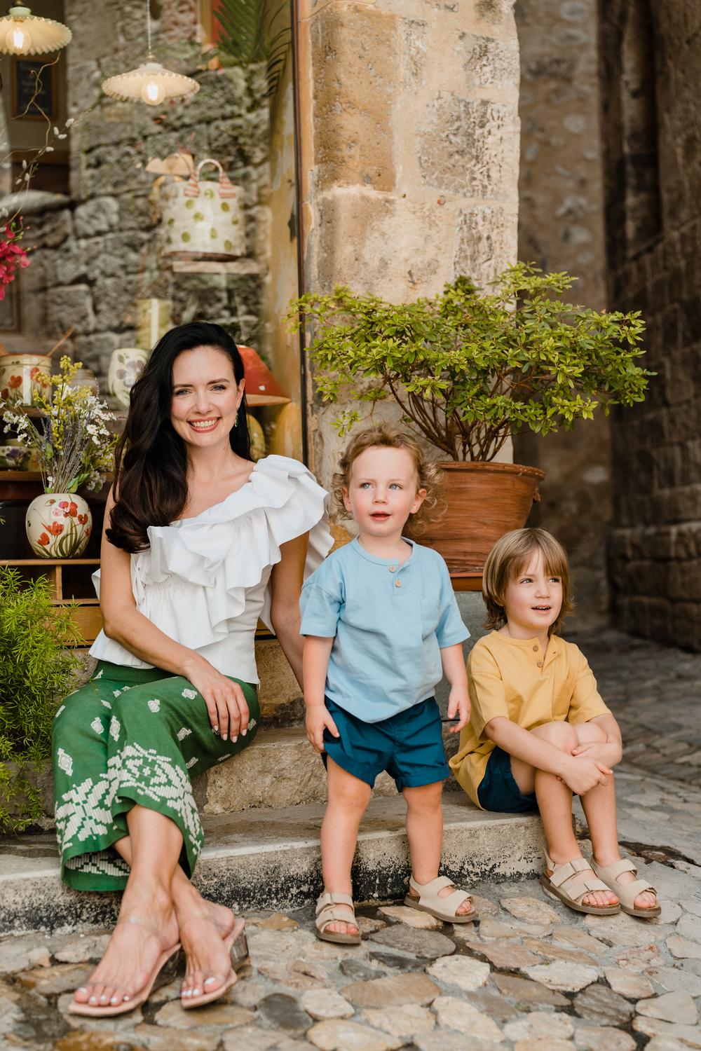 Provence Family Trip. Lavande fields, Gorge du Verdon, Moustier Sainte Marie