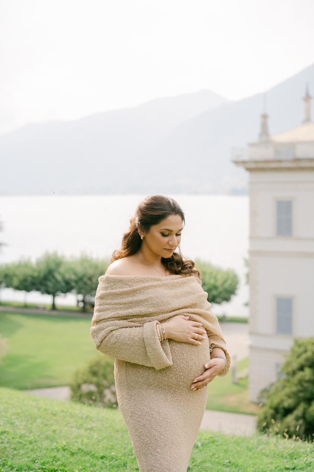Avani. Bellagio maternity session