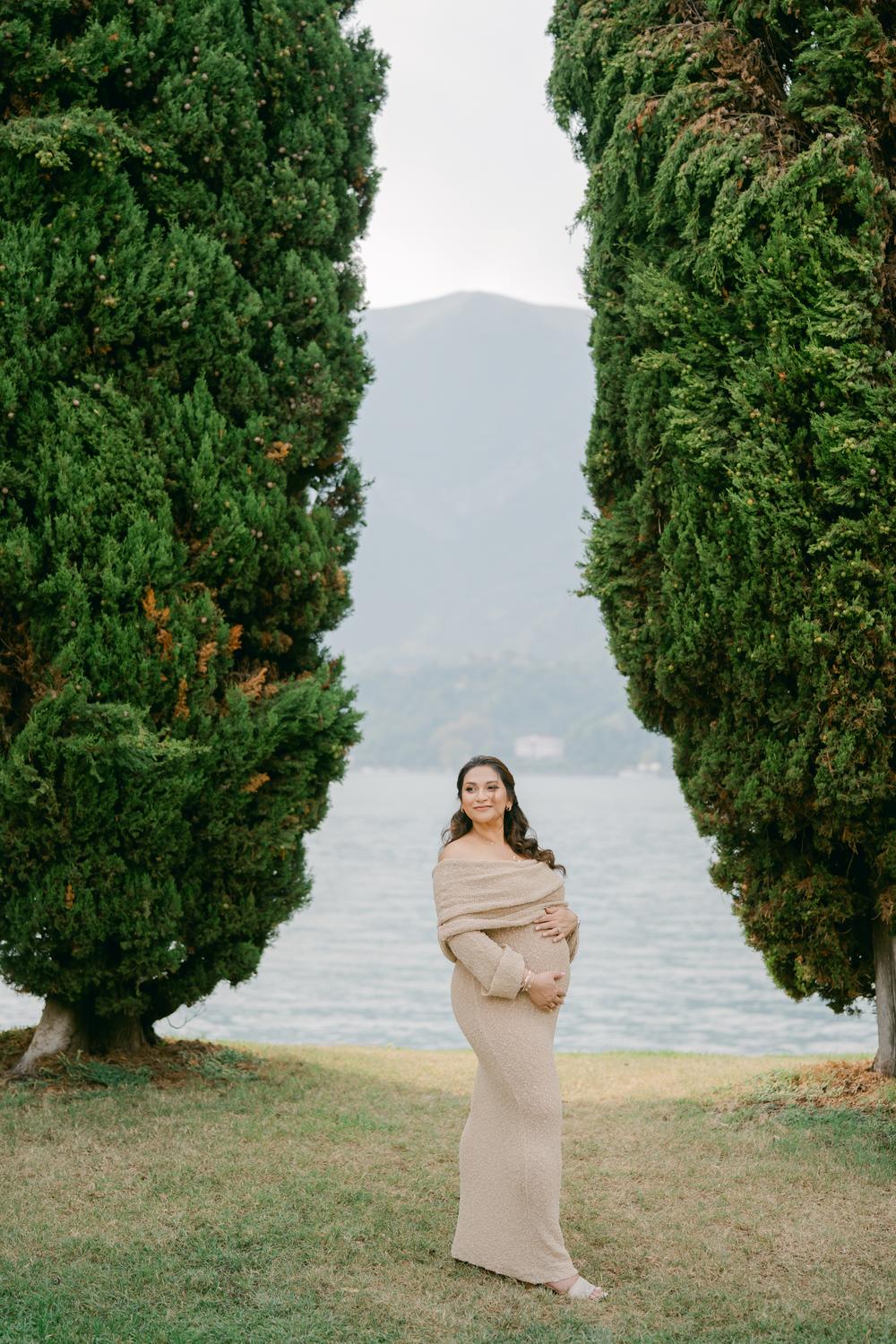 Avani. Bellagio maternity session