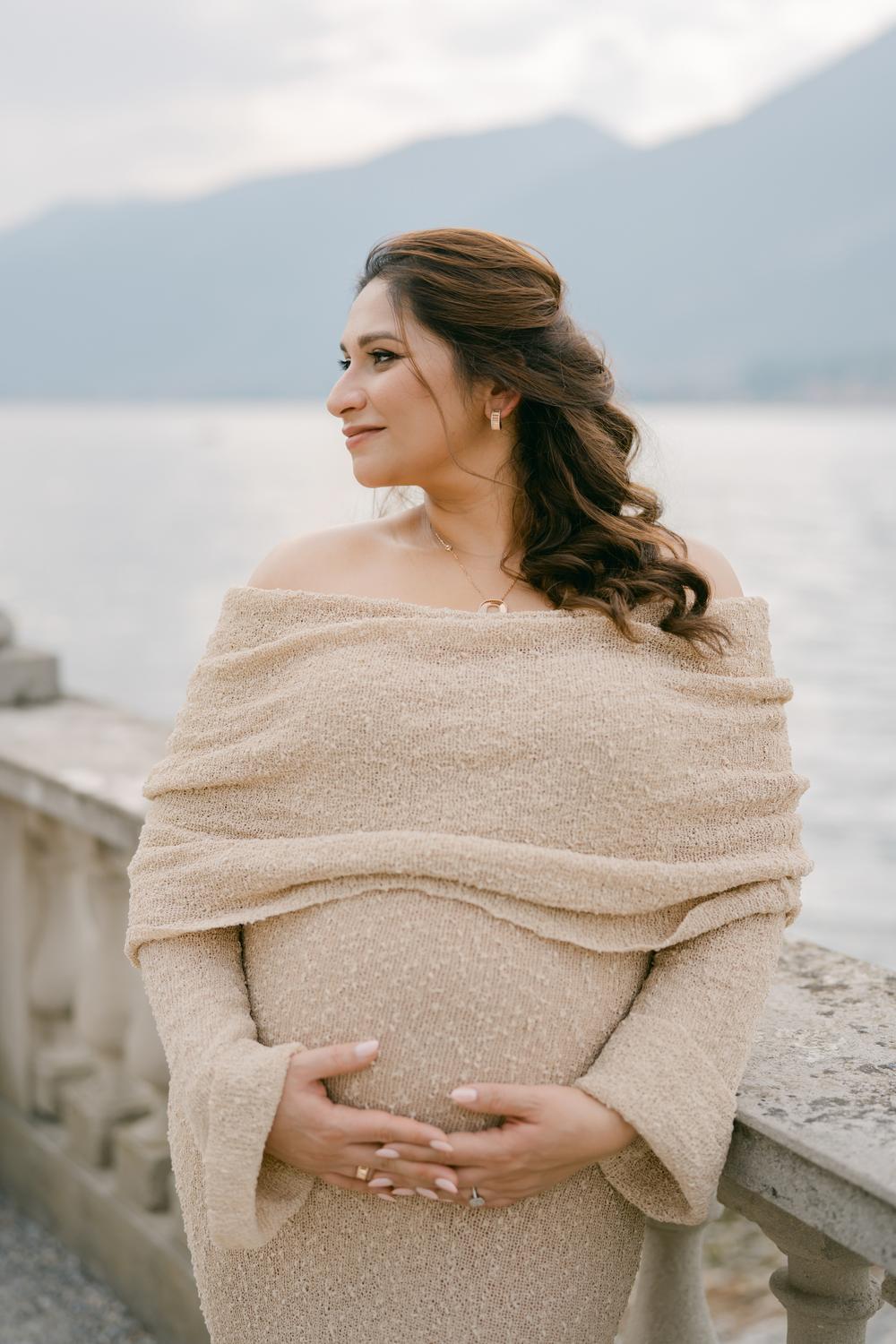 Avani. Bellagio maternity session