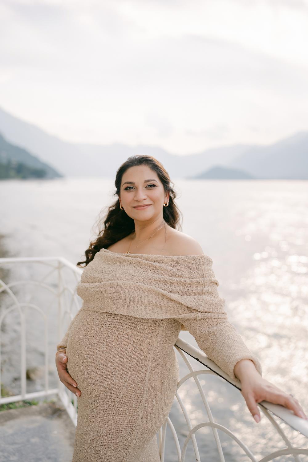 Avani. Bellagio maternity session