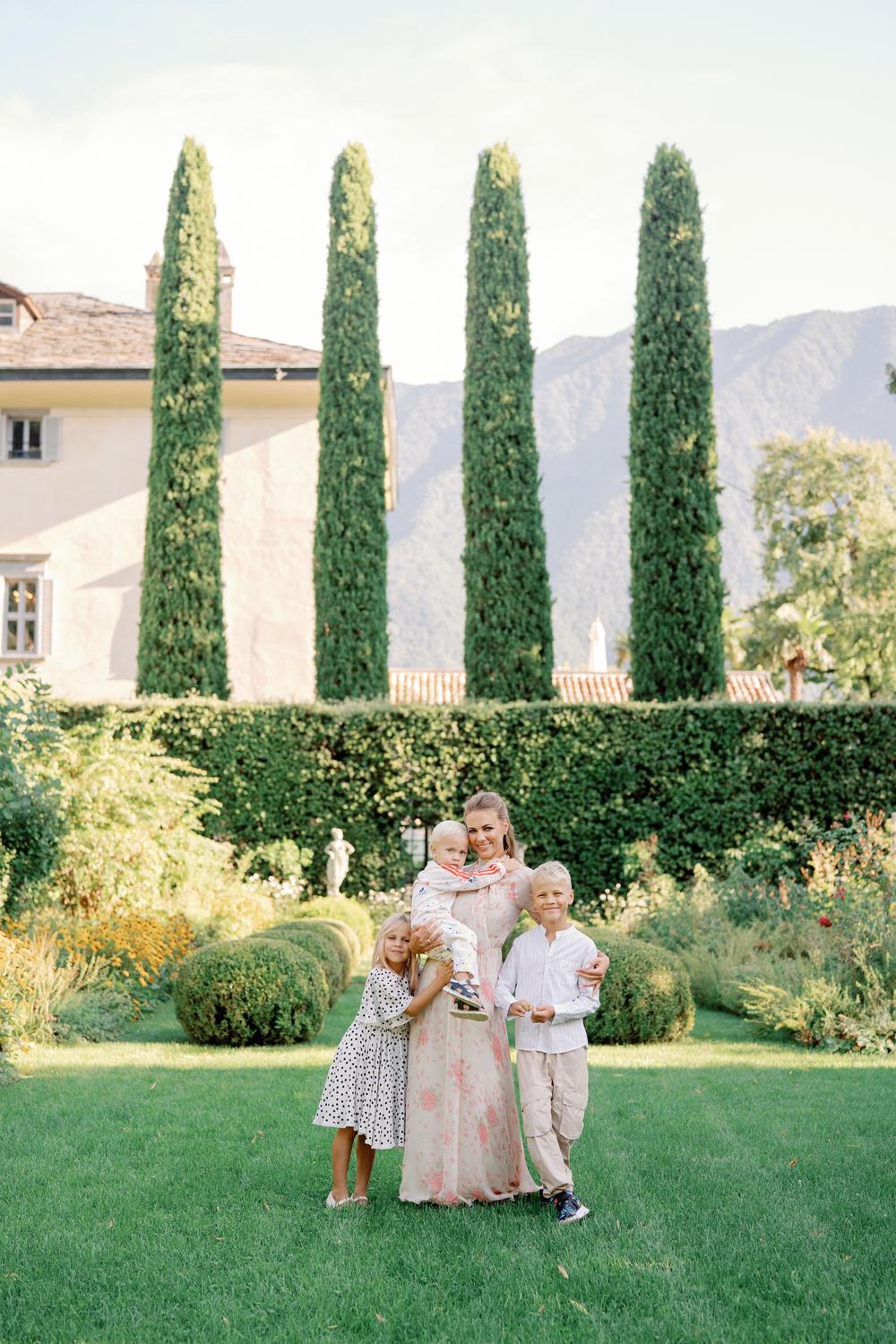 Villa Balbiano family session