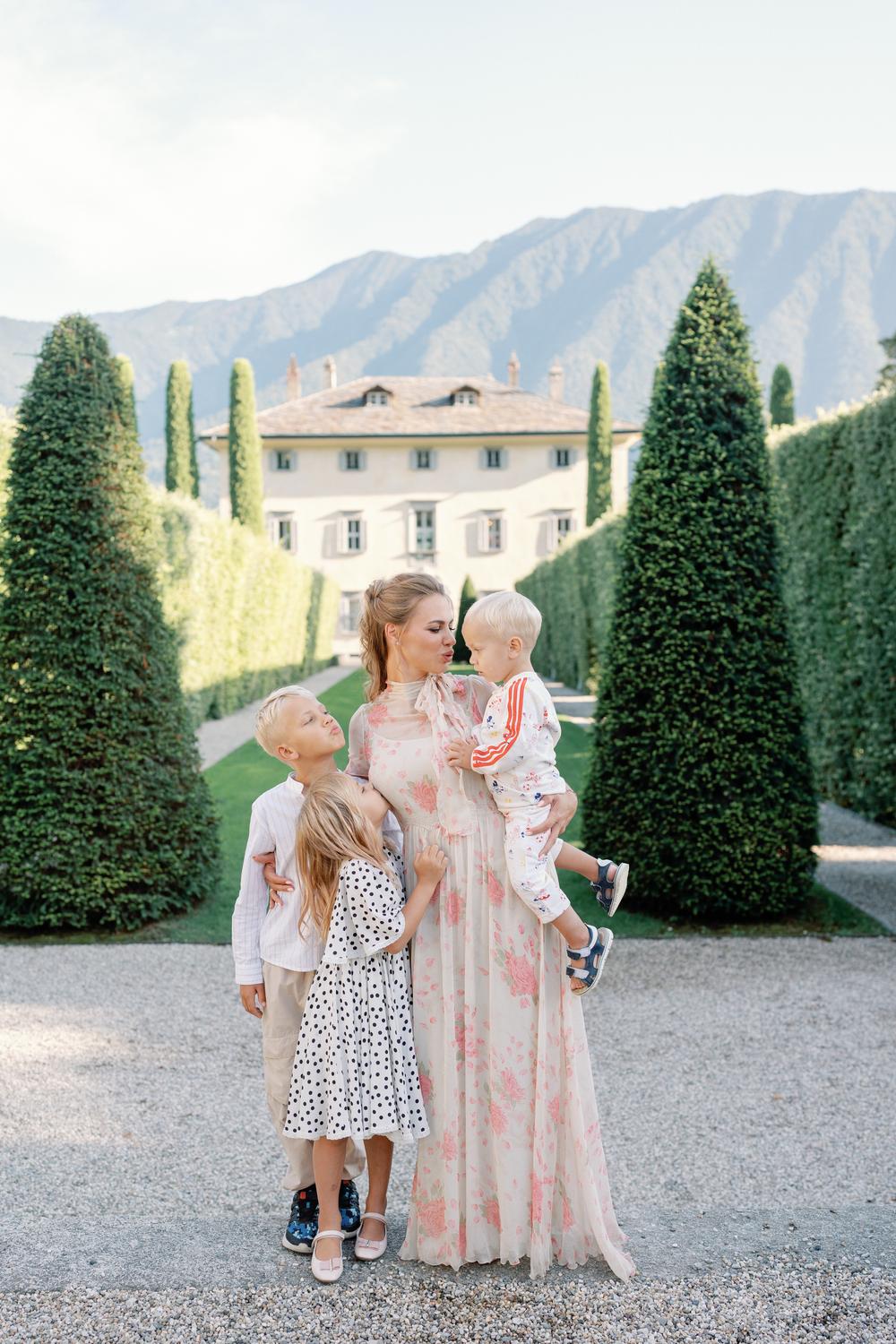 Villa Balbiano family session