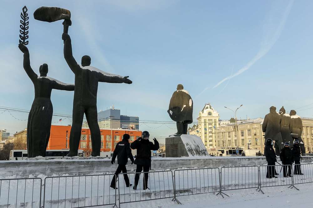 Площадь ленина новосибирск. Площадь Ленина Новосибирск 2021. Площадь Ленина 2010 Новосибирск. Площадь Новосибирска 2021.