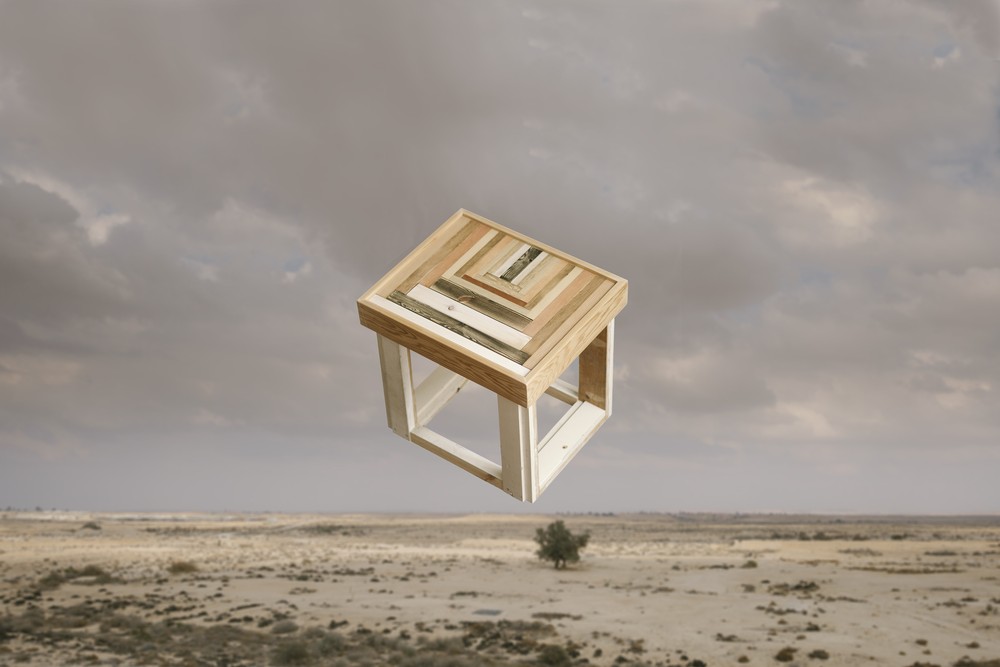 Flying furniture 