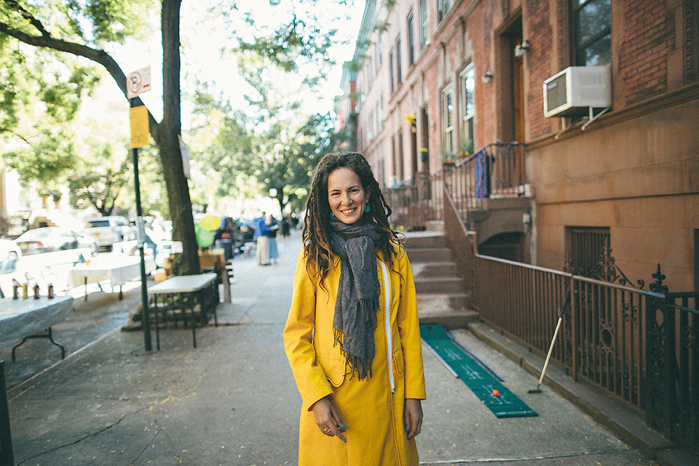 Romantic Harlem life